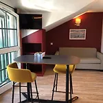 Отель Ibis Styles Donibane Сен-Жан-де-Люз