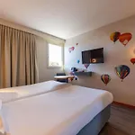 Ibis Styles Donibane