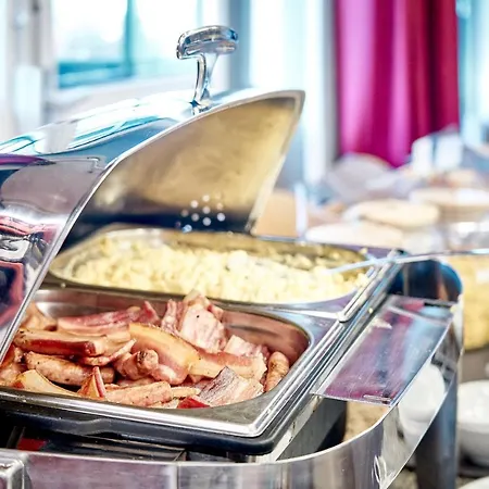 Hotel Ibis Styles Donibane 3*