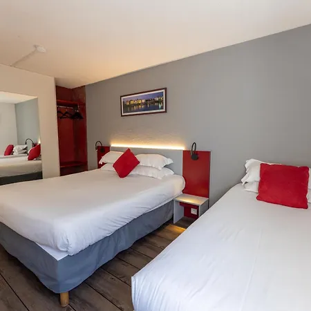 Donibane Hotel