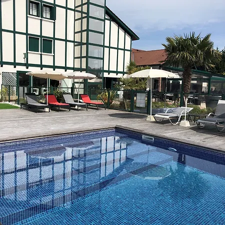 Ibis Styles Donibane Hotel