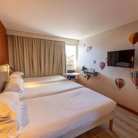 Ibis Styles Donibane سان جان دو لوز