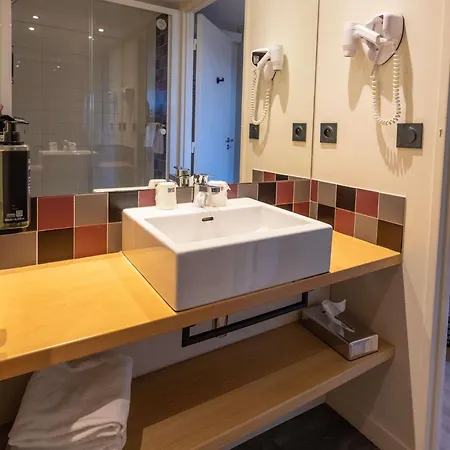 Ibis Styles Donibane 3*