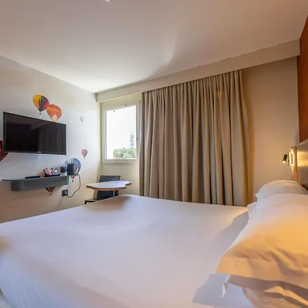 Ibis Styles Donibane Otel 3*