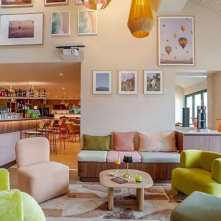Ibis Styles Donibane 酒店 3*