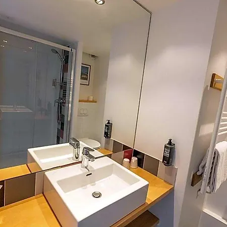Ibis Styles Donibane Szálloda