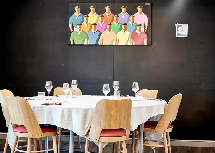 Ibis Styles Donibane 호텔 생장드루즈