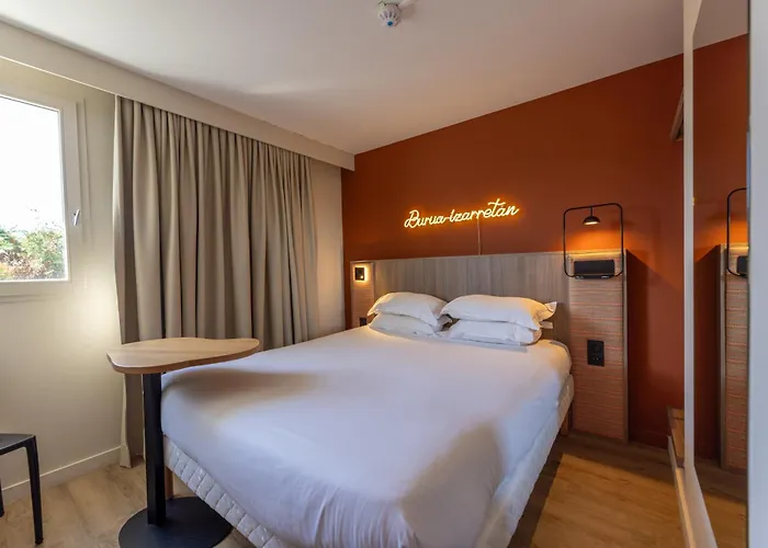 Ξενοδοχείο Ibis Styles Donibane 3*